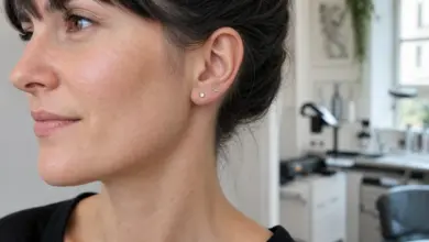 Lobe Piercing - Ohrläppchen auf individuelle Weise schmücken 13 Dezentes Lobe-Piercing am Ohrläppchen