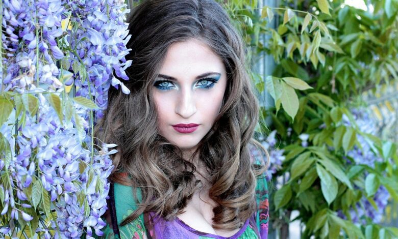 Welche Haarfarbe passt zu blauen Augen?