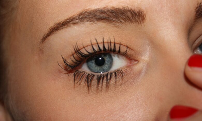Wimperndauerwelle: Ablauf, Haltbarkeit, Risiken und Kosten 11 Wimperndauerwelle Erfahrungen - Wimpernwelle selber machen